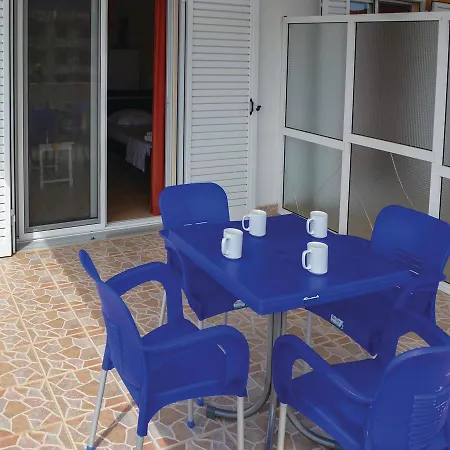 شقة One-bedroom In *